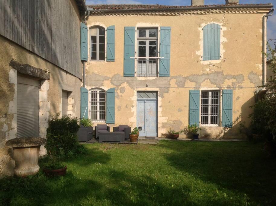 Ancien Presbytere Au Coeur Du Village Mauvezin  Luaran gambar