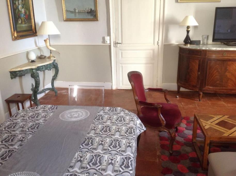 Ancien Presbytere Au Coeur Du Village Mauvezin  Luaran gambar